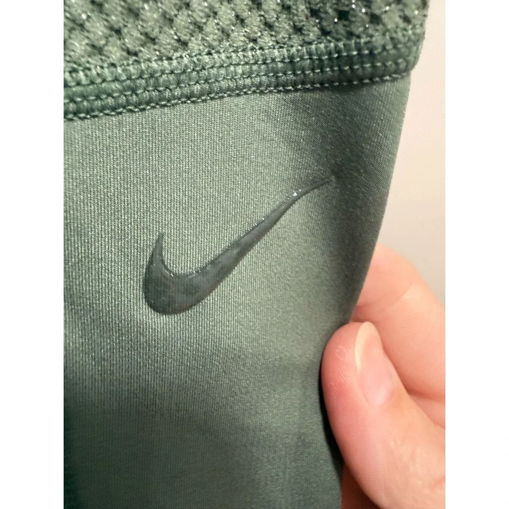 Nike Pro Dri-FIT Womens Sage Green Textured Mesh Panel Athletic Leggings Large